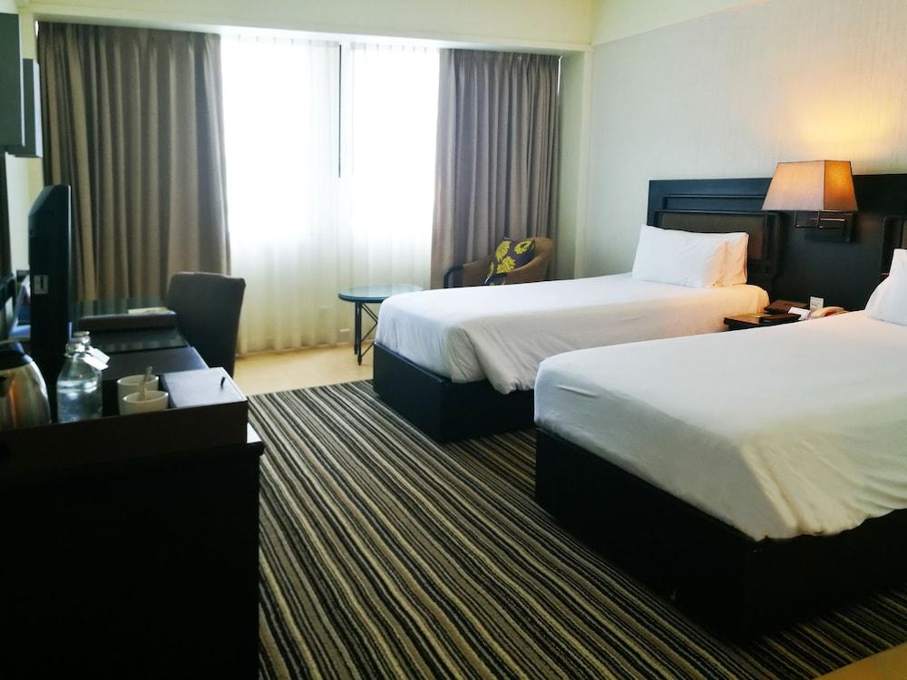 Centara Hotel Hat Yai Exterior photo